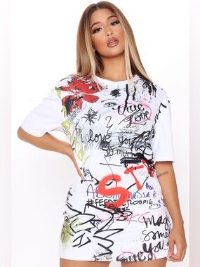 Fashion Nova Graffiti Print Oversized T-Shirt Dress/Tunic size medium large